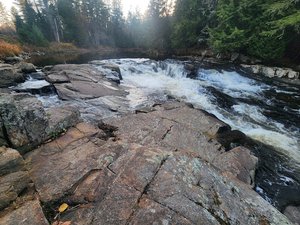 Monument Falls