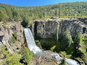 Tumalo Falls