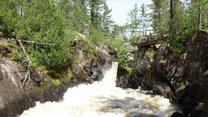Vermilion Falls Trail