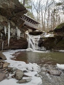 Winter Clove Inn Trailhead
