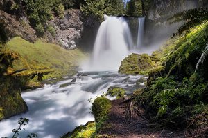 Sahalie Falls