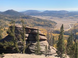 Horsethief Falls and Pancake Rocks trails