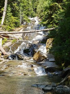 Chenuis Falls